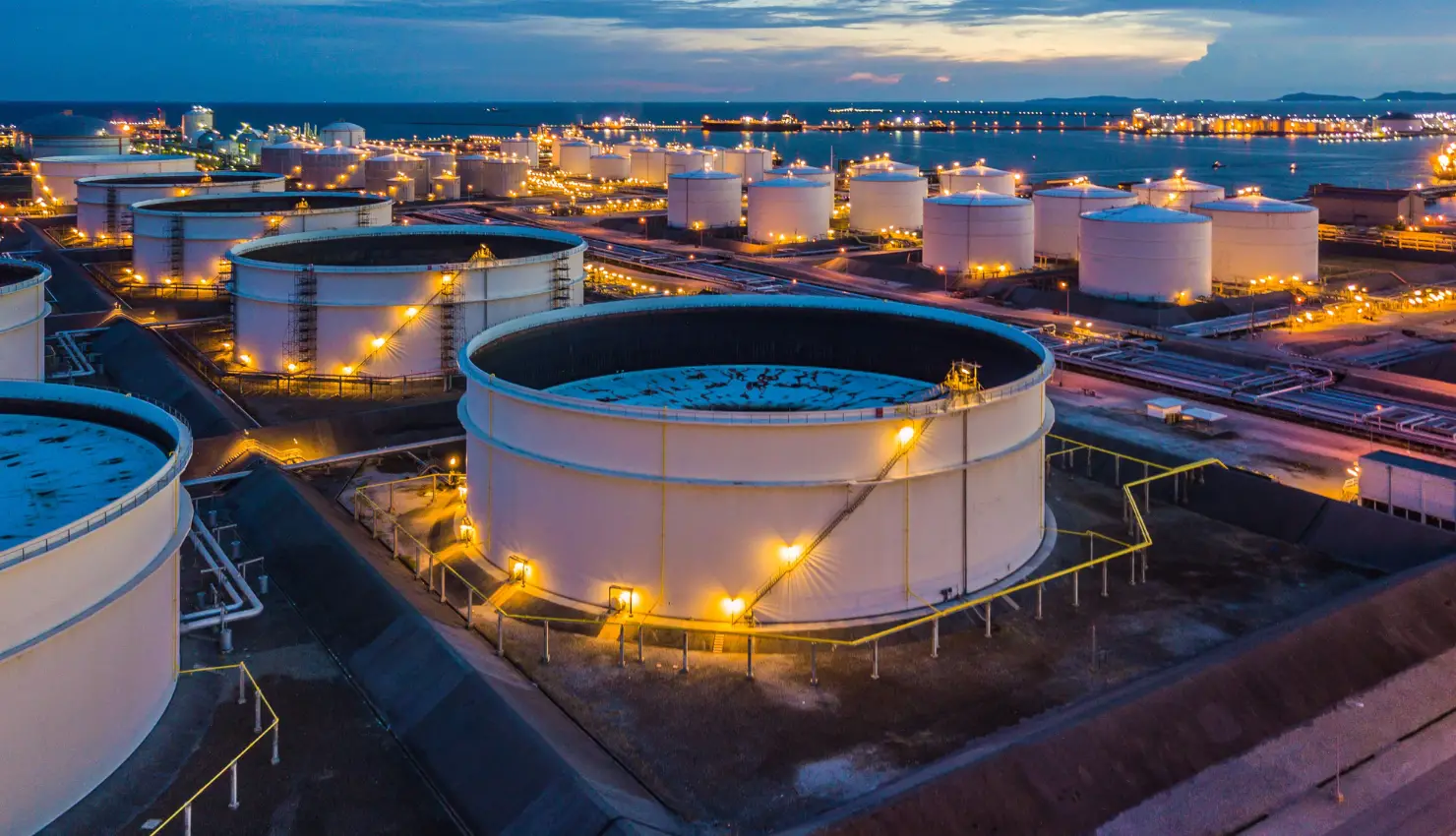 Asia Faces Energy Shock as Iran Conflict Drives Oil & Gas Prices Higher