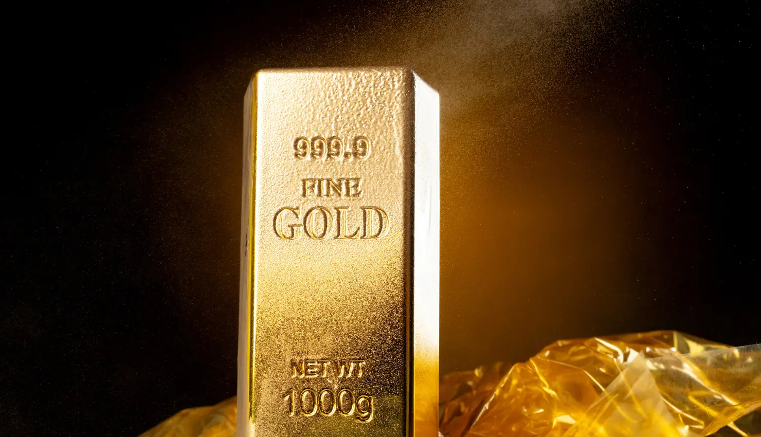 Gold Hits Three-Week High as U.S. Reopening Fuels Fed Rate-Cut Bets