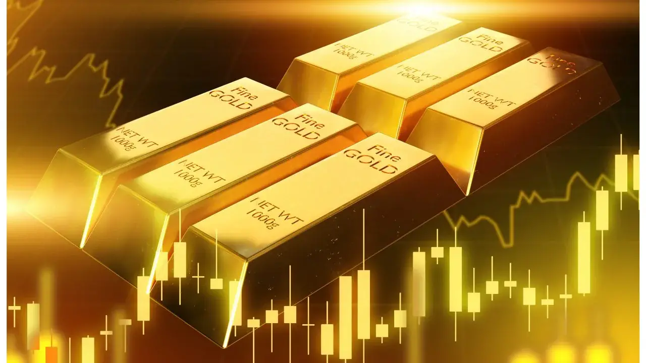 Gold Rises as Dollar Weakens and Fed Rate-Hike Bets Fade