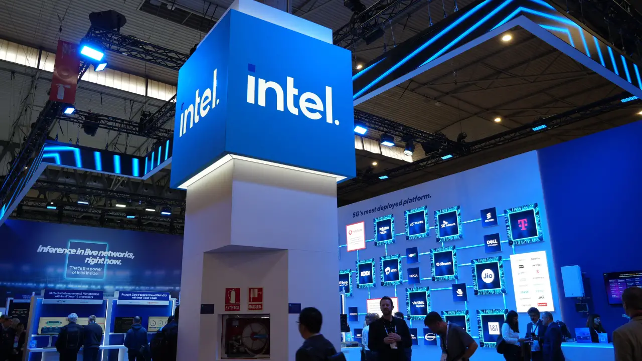Intel Raises $20 Billion in Mega Share Sale to Fuel AI and Chipmaking Ambitions