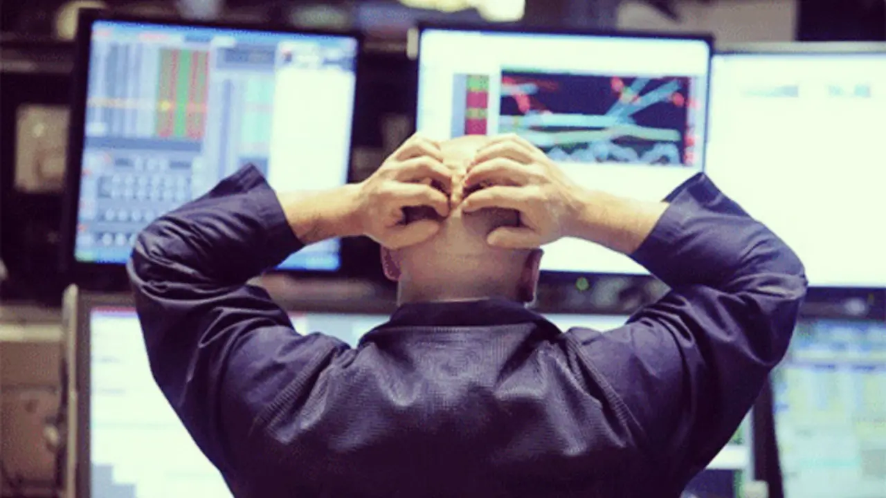 Nasdaq Slides 1% as OpenAI Revenue Concerns Shake AI Stocks