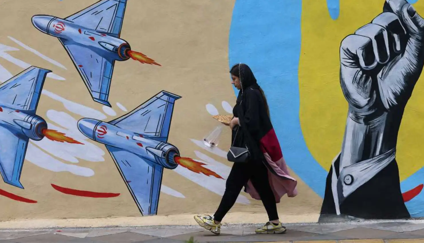 S&P 500 dips Friday, still logs best week since November on fragile Iran ceasefire