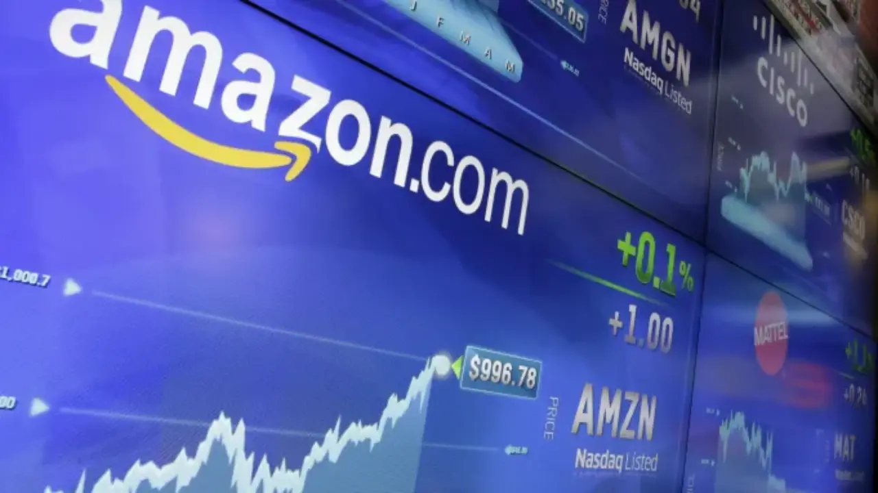 S&P 500 Ends Higher on Friday as Amazon Rallies; Dow Marks Fourth Consecutive Monthly Gain