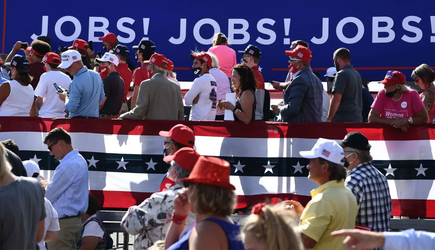 S&P 500 falls for a third straight session as jobs data raises economic concerns