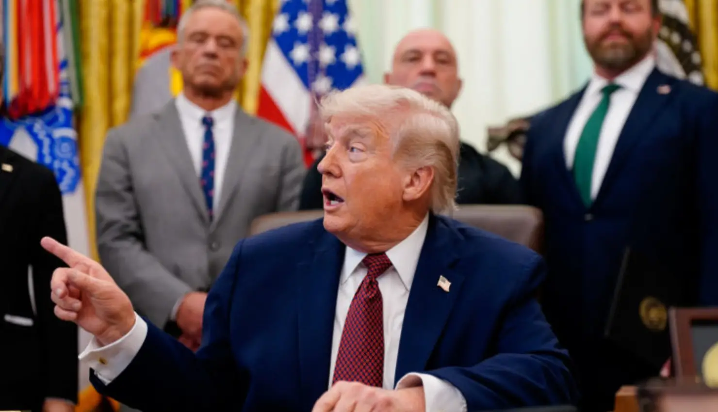 Stock Futures Edge Higher as Trump Extends Iran Ceasefire