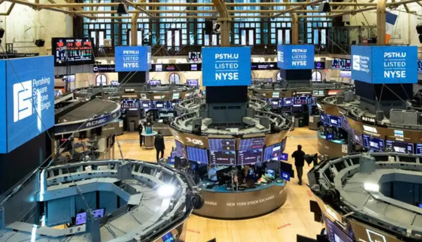 U.S. Stocks Mixed as Tech Shares Struggle on High Valuation Worries